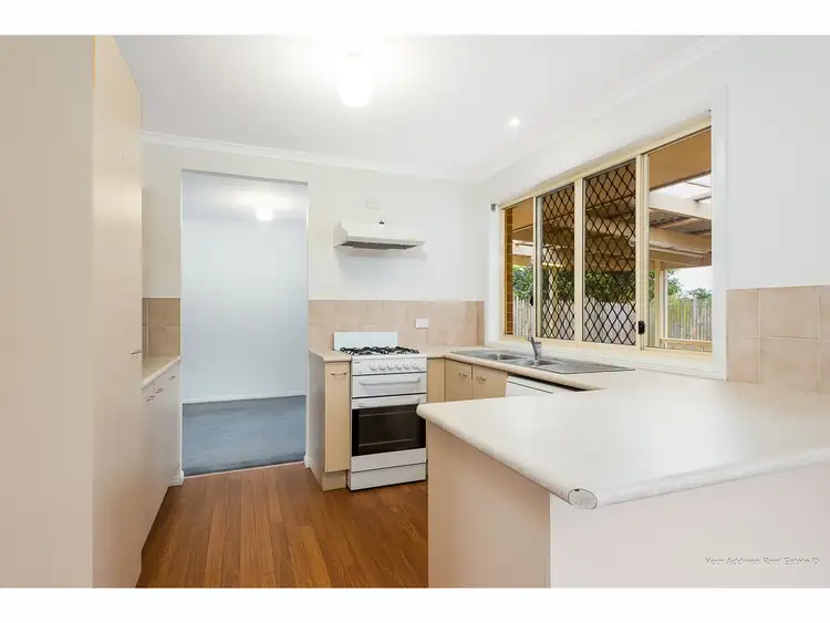 Fifth view of Homely house listing, 2 Kew Place, Heritage Park QLD 4118