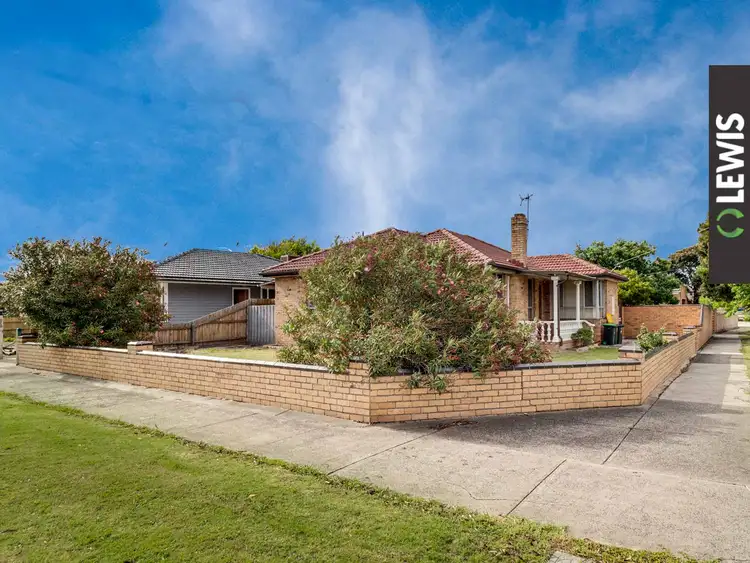 30 Middle Street, Hadfield VIC 3046