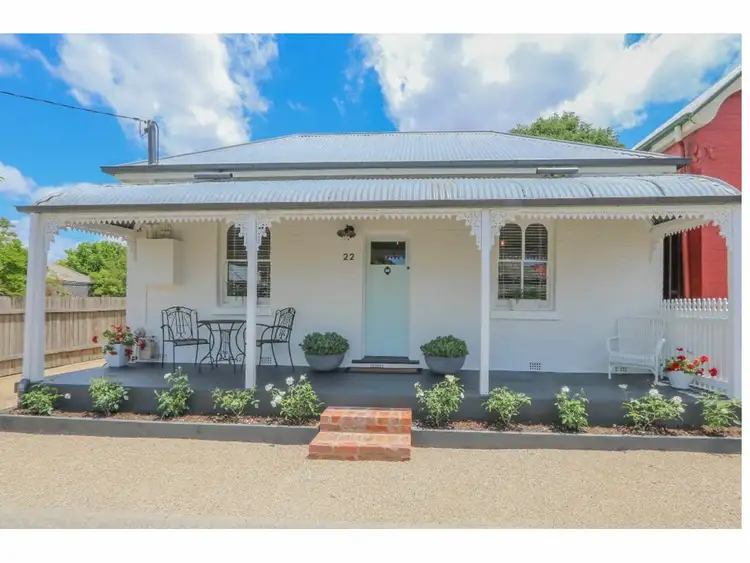 22 Lord Street, Bathurst NSW 2795