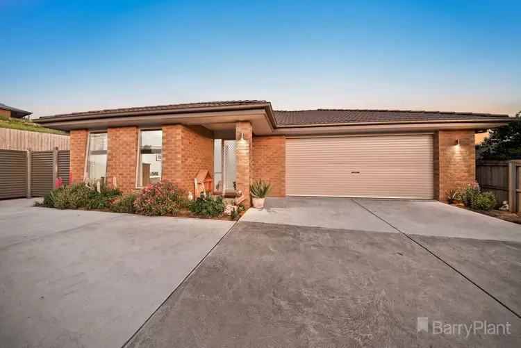 15 Bladen Street, Warragul VIC 3820