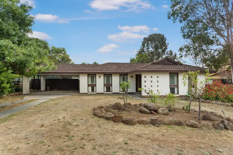 15 Cliff Avenue, Strathdale VIC 3550