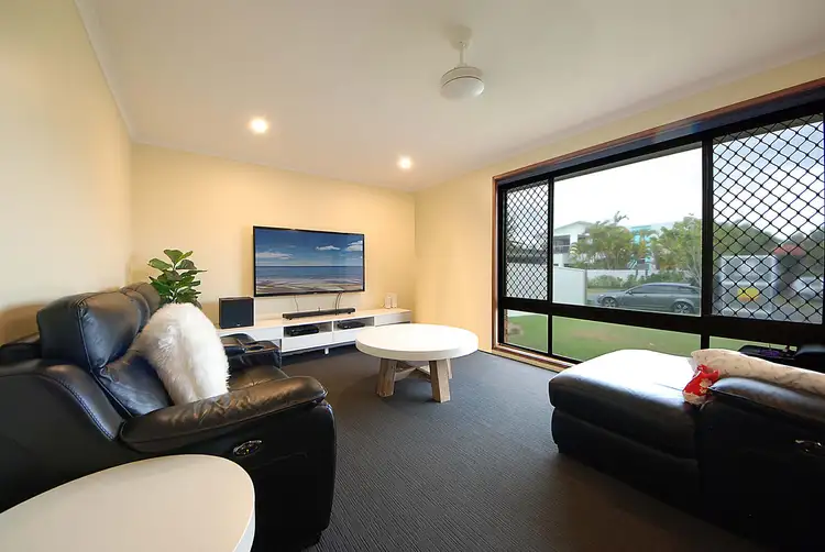 19 Razorbill Street, Burleigh Waters QLD 4220