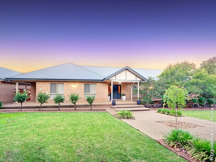 16 Clare Avenue, Lake Albert NSW 2650