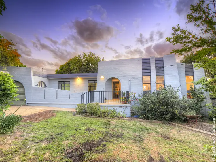 70 Nixon Crescent, Tolland NSW 2650