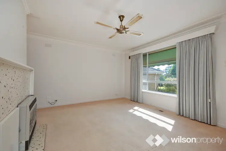 Second view of Homely house listing, 5 Lindsay Court, Traralgon VIC 3844