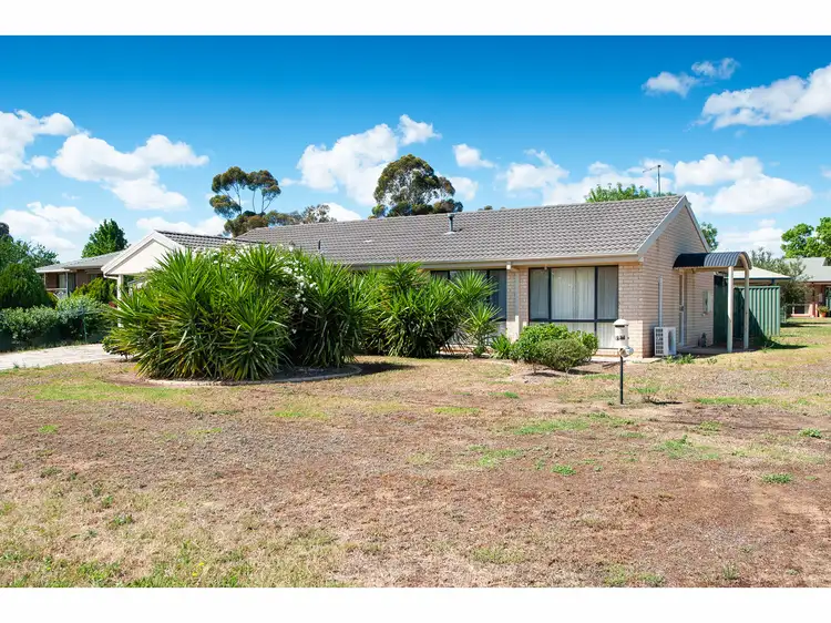 122 Clarke Street, Howlong NSW 2643
