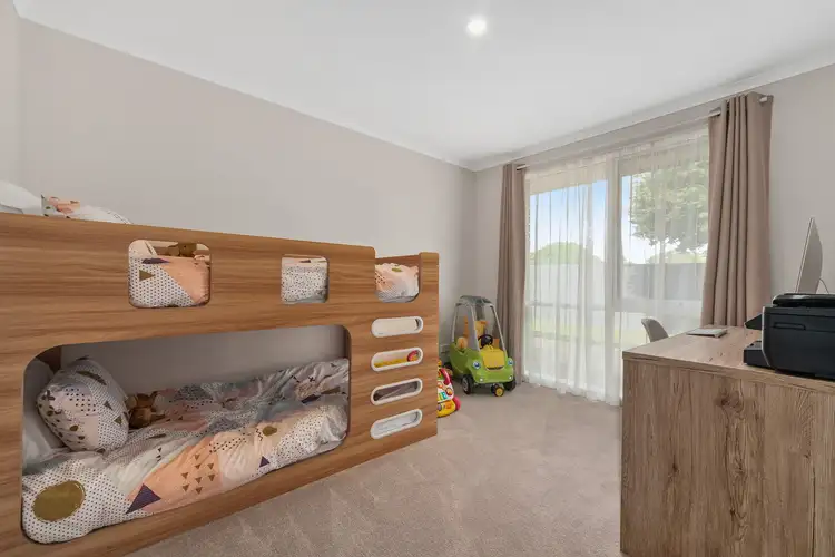 Second view of Homely house listing, 33 Rangeview Drive, Skye VIC 3977