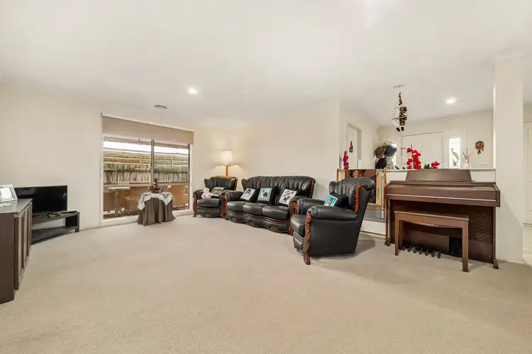 Second view of Homely house listing, 9 Bouverie Place, Skye VIC 3977