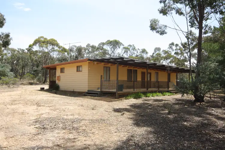 81 Thomas Road, Evansford VIC 3371