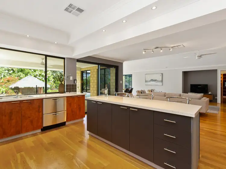 Fifth view of Homely house listing, 8 Brentwood Way, The Vines WA 6069