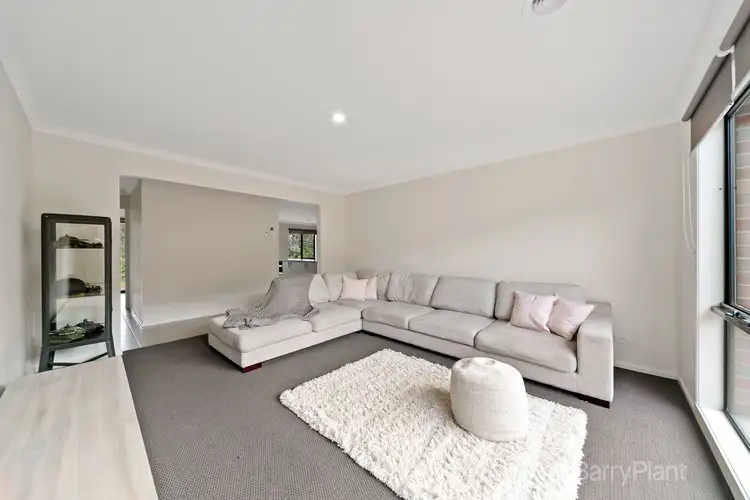 Fifth view of Homely house listing, 2 South Fork Court, Drouin VIC 3818