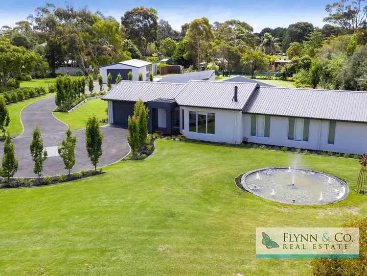 27 Lockhart Drive, Rosebud VIC 3939