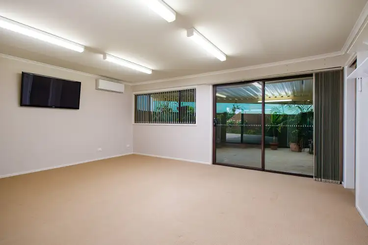 Fourth view of Homely house listing, 8 Robert Crescent, Wodonga VIC 3690