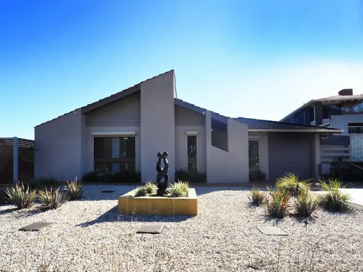 6 Trailwood Drive, Woodvale WA 6026