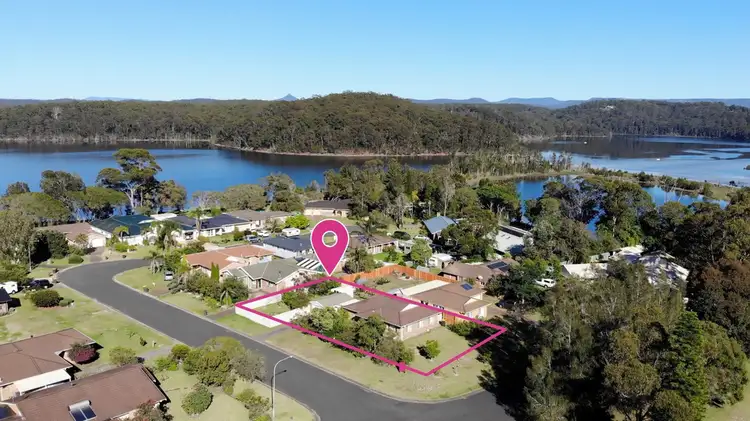 1 Casuarina Close, Burrill Lake NSW 2539