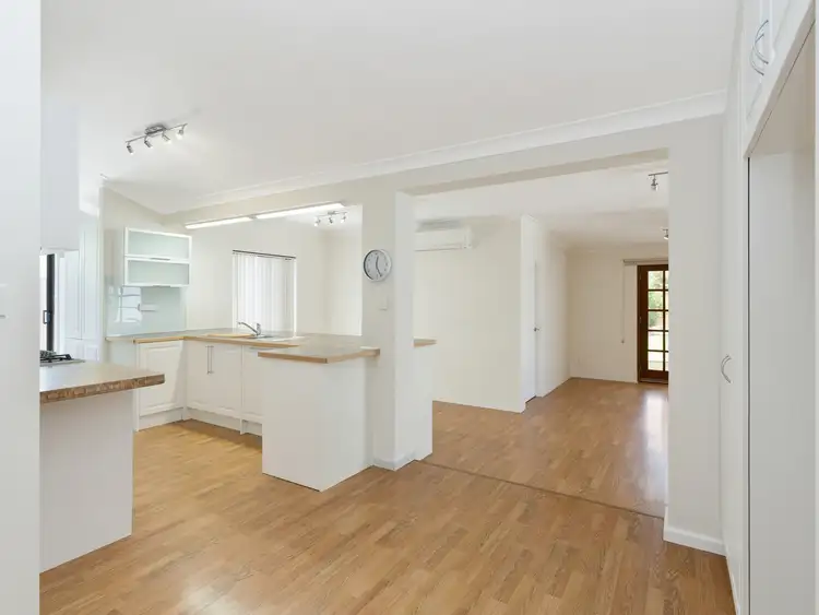 Sixth view of Homely house listing, 3 Tattler Place, Yangebup WA 6164