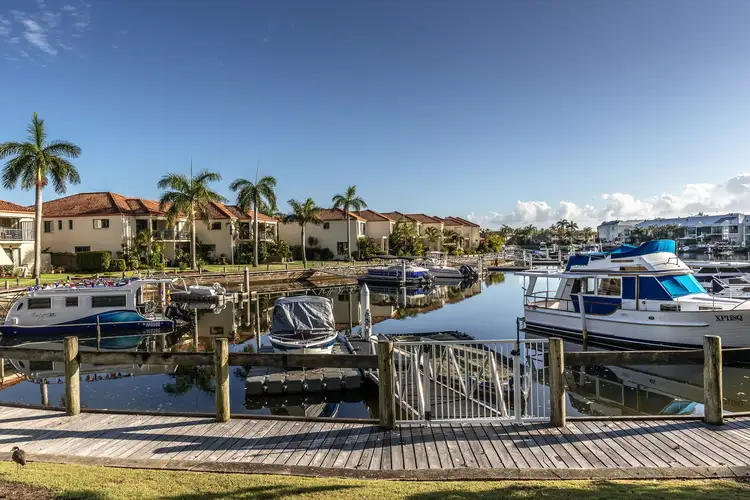 10/75 Morala Avenue, Runaway Bay QLD 4216