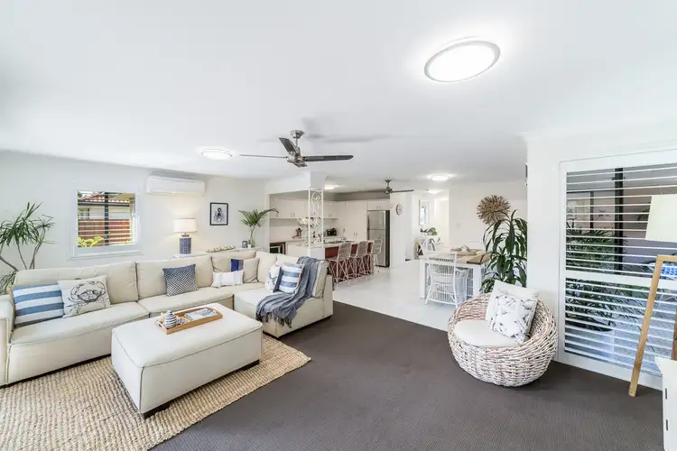 34 Gardendale Crescent, Burleigh Waters QLD 4220