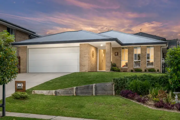 4 Rosella Street, Fletcher NSW 2287