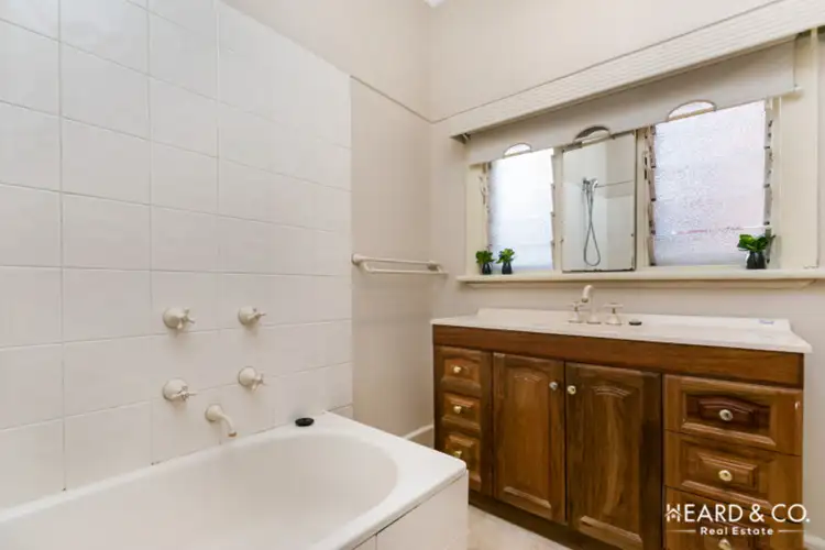 Sixth view of Homely house listing, 122 Neale Street, Flora Hill VIC 3550