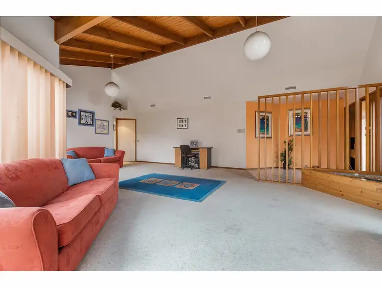 Sixth view of Homely house listing, 8 Kirribilli Close, Langwarrin VIC 3910