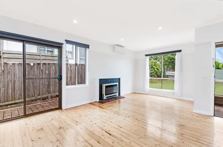 Fourth view of Homely house listing, 8 Kiama Avenue, Warrnambool VIC 3280