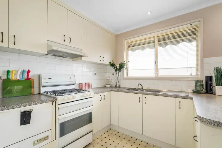 Fourth view of Homely townhouse listing, 2/2 Dane Place, Wodonga VIC 3690