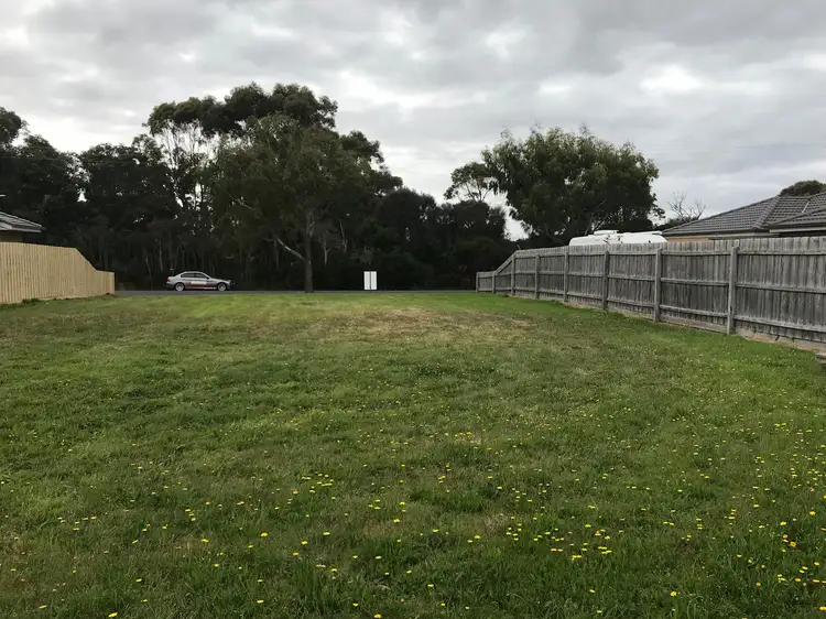 61 Ullathornes Road, Inverloch VIC 3996