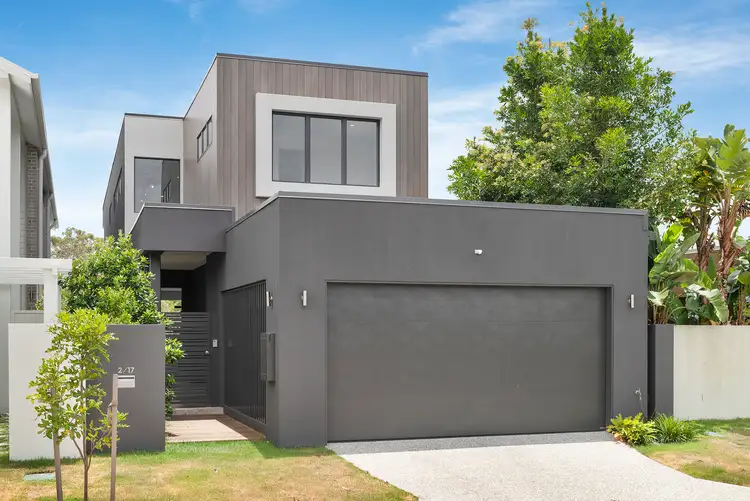 2/17 Bombala Street, Broadbeach Waters QLD 4218
