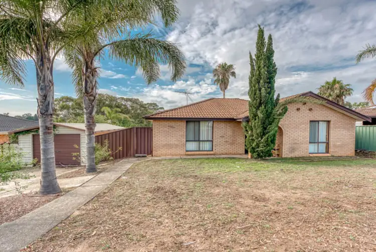 7 Brownlow Place, Ambarvale NSW 2560