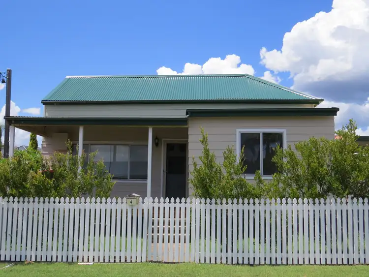 4 Marlton Avenue
