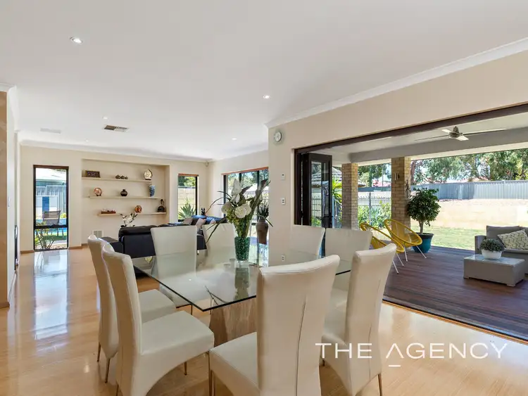 22 Tuckeroo Parade, Helena Valley WA 6056