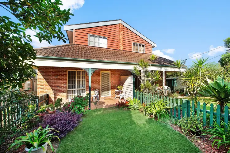 2/74 Springfield Road, Springfield NSW 2250