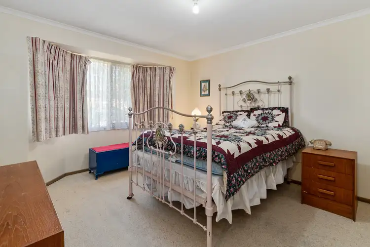 Sixth view of Homely house listing, 3 Goshawk Court, Carrum Downs VIC 3201