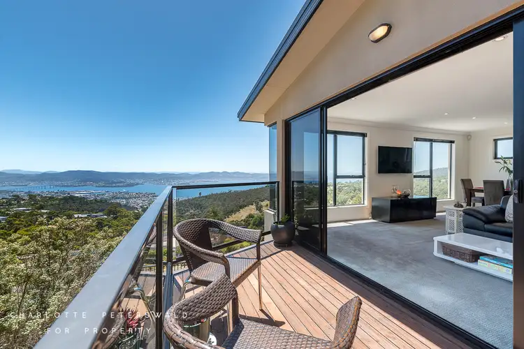 2/18 Woodcutters Road, Tolmans Hill TAS 7007