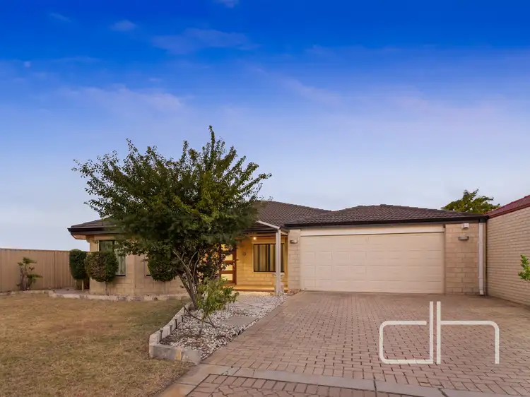 18 Raeburn Crescent, Landsdale WA 6065