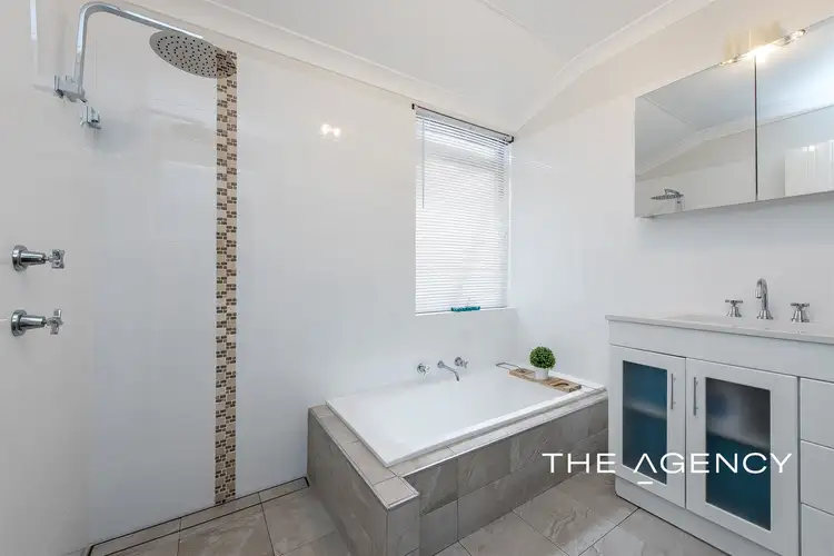 Fourth view of Homely house listing, 2 Logan Court, Padbury WA 6025