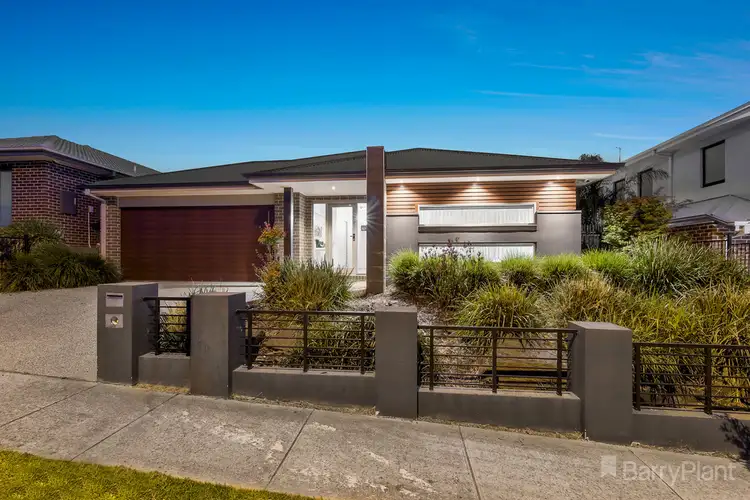 42 Grandvue Boulevard, Pakenham VIC 3810