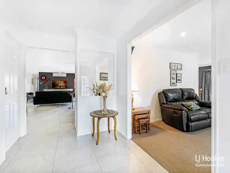 Sixth view of Homely house listing, 8 Hoover Court, Stretton QLD 4116