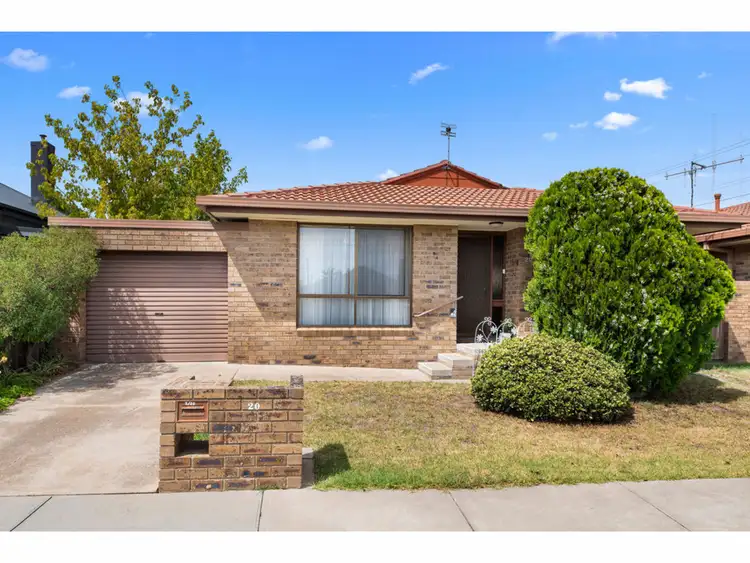 Main view of Homely unit listing, 2/20 Keck Street, Flora Hill VIC 3550