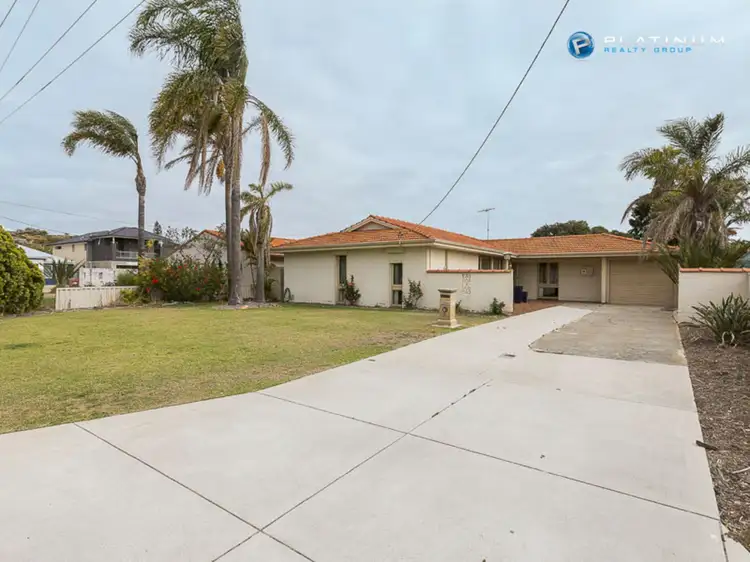 Second view of Homely house listing, 6 Lygnern Crescent, Kallaroo WA 6025