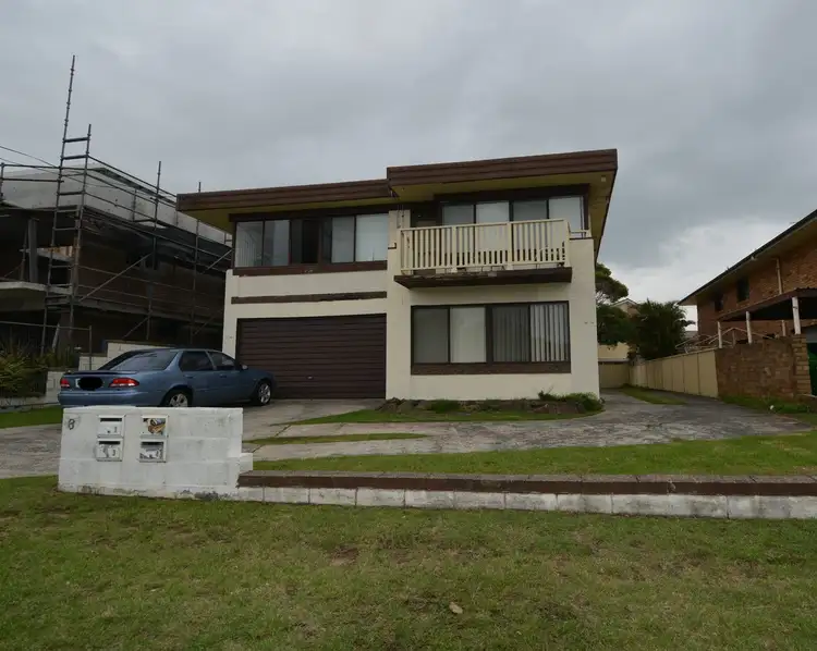 Third view of Homely block of units listing, 8 Osborne Parade, Warilla NSW 2528