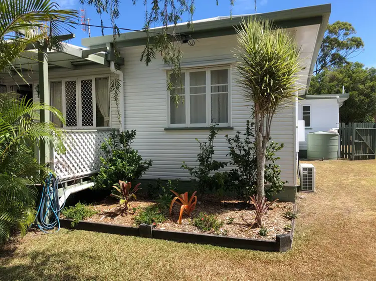 24 Edward Street, Urangan QLD 4655