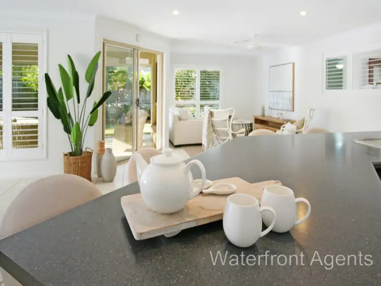 6 Tortola Place, Kawana Island QLD 4575