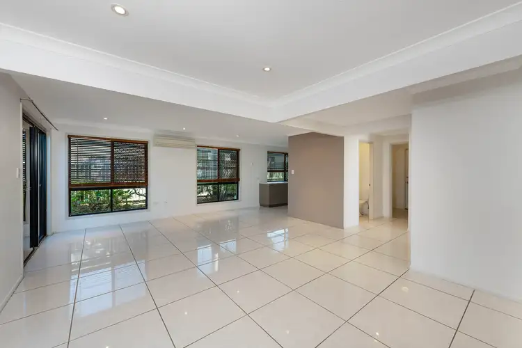 Fifth view of Homely house listing, 6 Daisy Court, Coral Cove QLD 4670