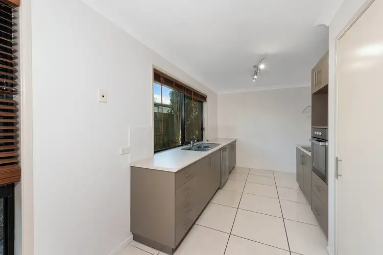 Seventh view of Homely house listing, 6 Daisy Court, Coral Cove QLD 4670