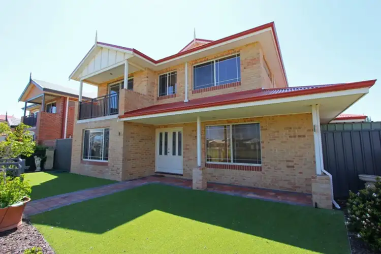 11 Anfield Crescent, Aveley WA 6069