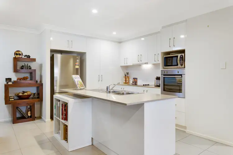 2/1 Dyson Drive, Darling Heights QLD 4350