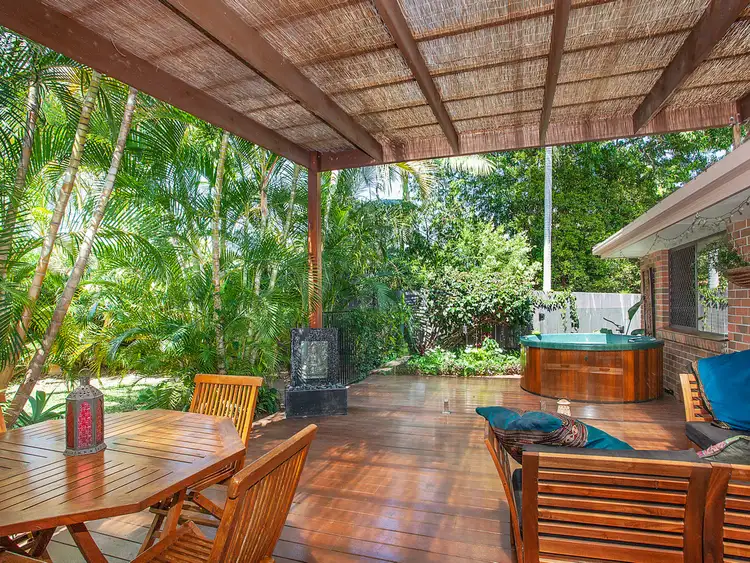 4/6 Whitehead Drive, Burleigh Waters QLD 4220