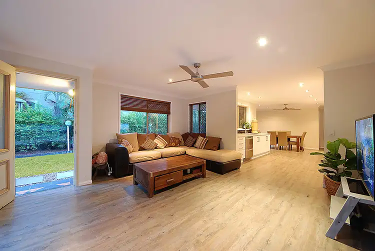Seventh view of Homely semi-detached listing, 2/11 Albion Avenue, Miami QLD 4220